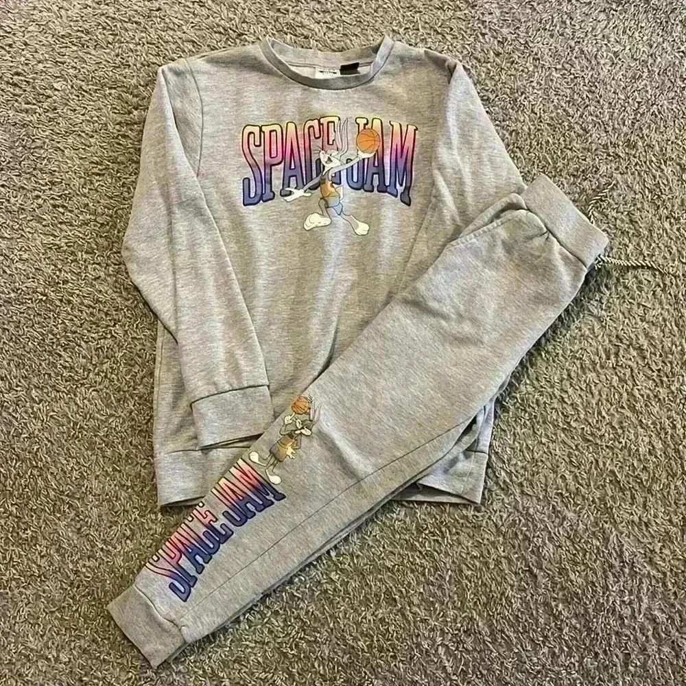 Boys Space Jam Outfit - Size MD/LG